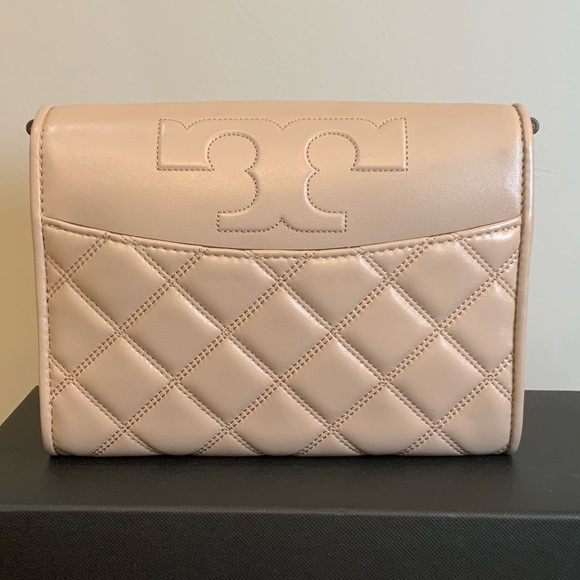 ❤️ Tory Burch Quilted Leather Crossbody Bag - Picture 6 of 9